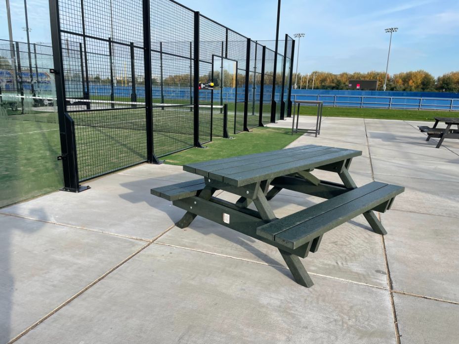 PadelPark-21-mobiele-zitbanken PadelPark-21-mobiele-zitbanken